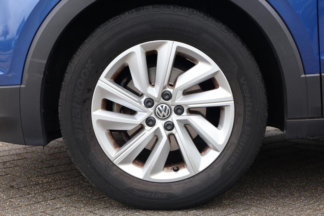 Volkswagen T-Cross 1.0 TSI Life 95PK / 70kW, NL auto dealeronderhouden 1e eigenaar, privacy glas, dodehoekdetectie (side assist), adaptieve cruise control (acc), parkeersensoren voor en achter (pdc), comfortstoelen met lendesteun, Apple Carplay / Android Auto, elektrisch ve