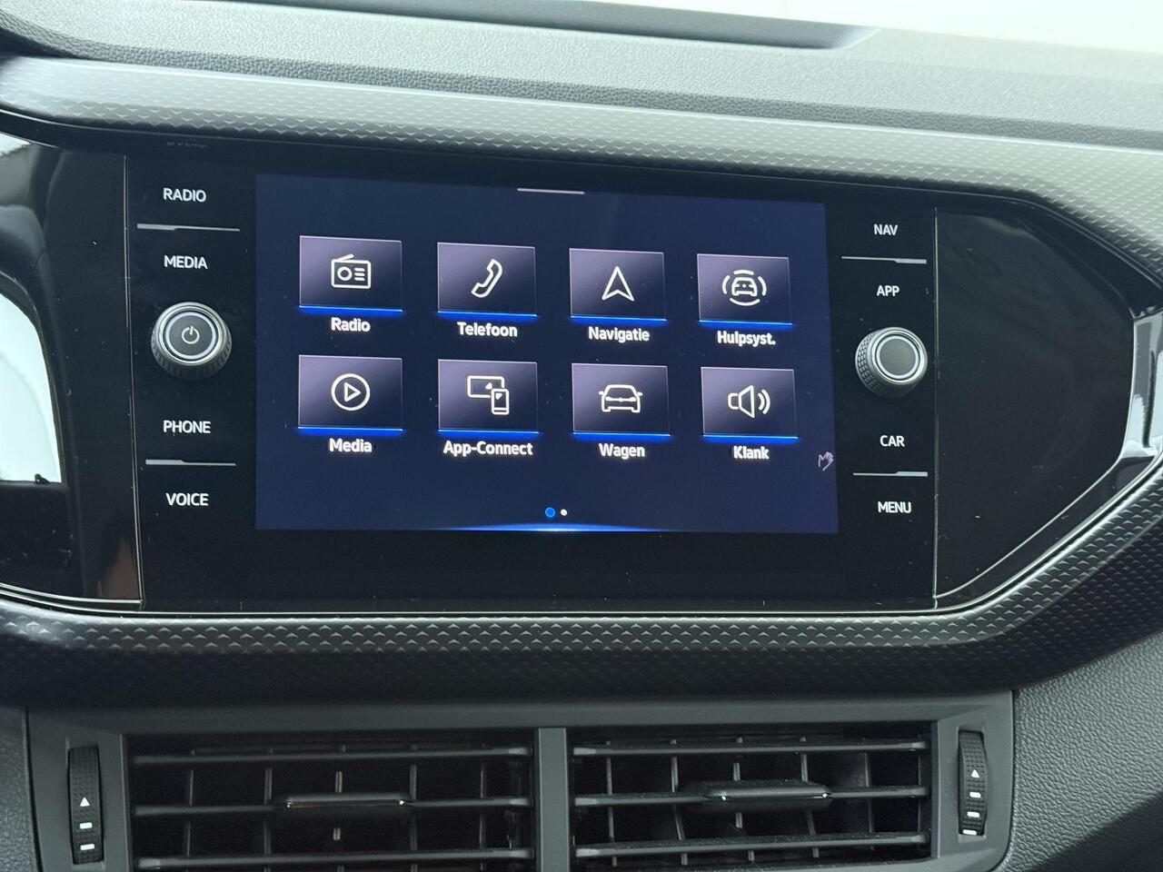 Volkswagen T-Cross 1.0 TSI Life | 95 PK | Achteruitrijcamera | Climate control | Apple Carplay/Android Auto |