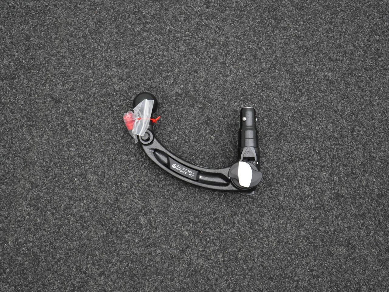 Volkswagen T-Cross 1.5 TSI 150 pk DSG R-Line Edition | IQ Light | Trekhaak | Stoelverwarming | Achteruitrijcamera | Adaptive Cruise | Carplay | 17 inch