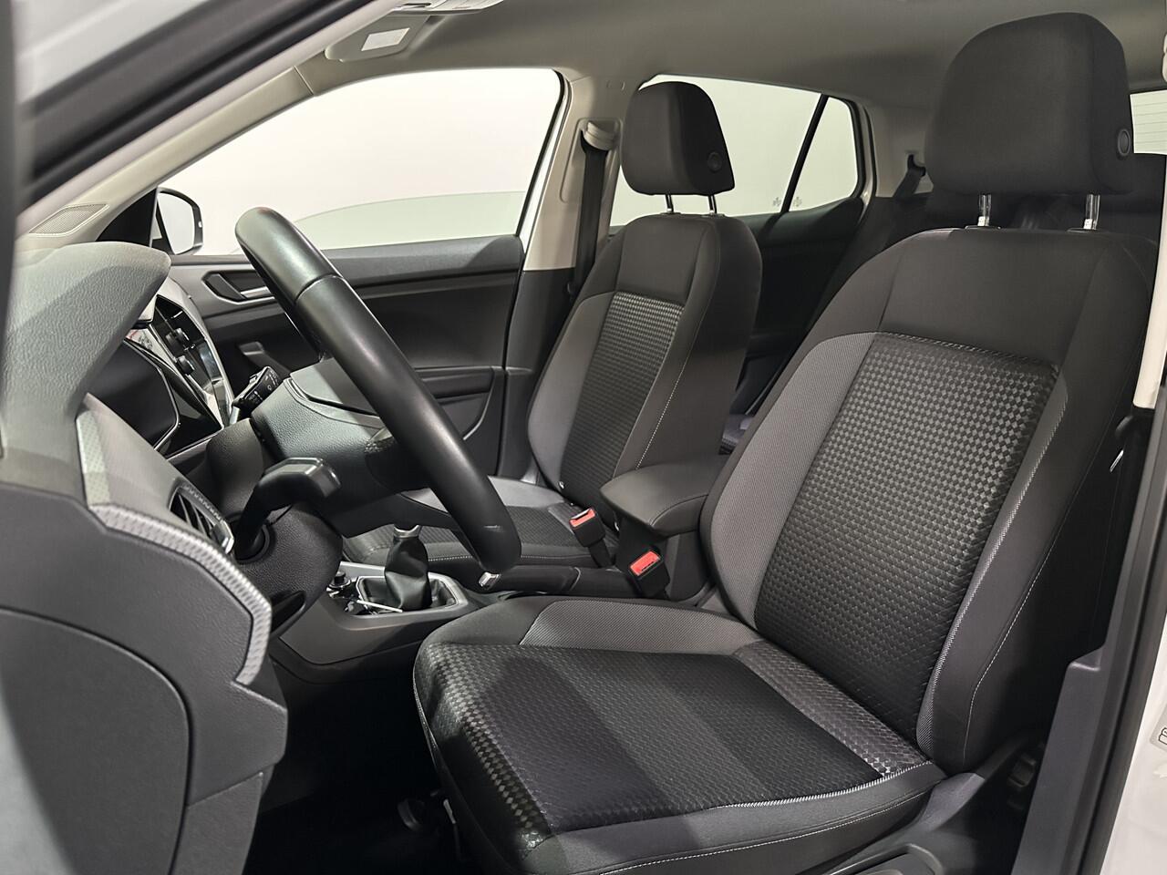 Volkswagen T-Cross 1.0 TSI Active - Carplay / PDC / Stoelverw.