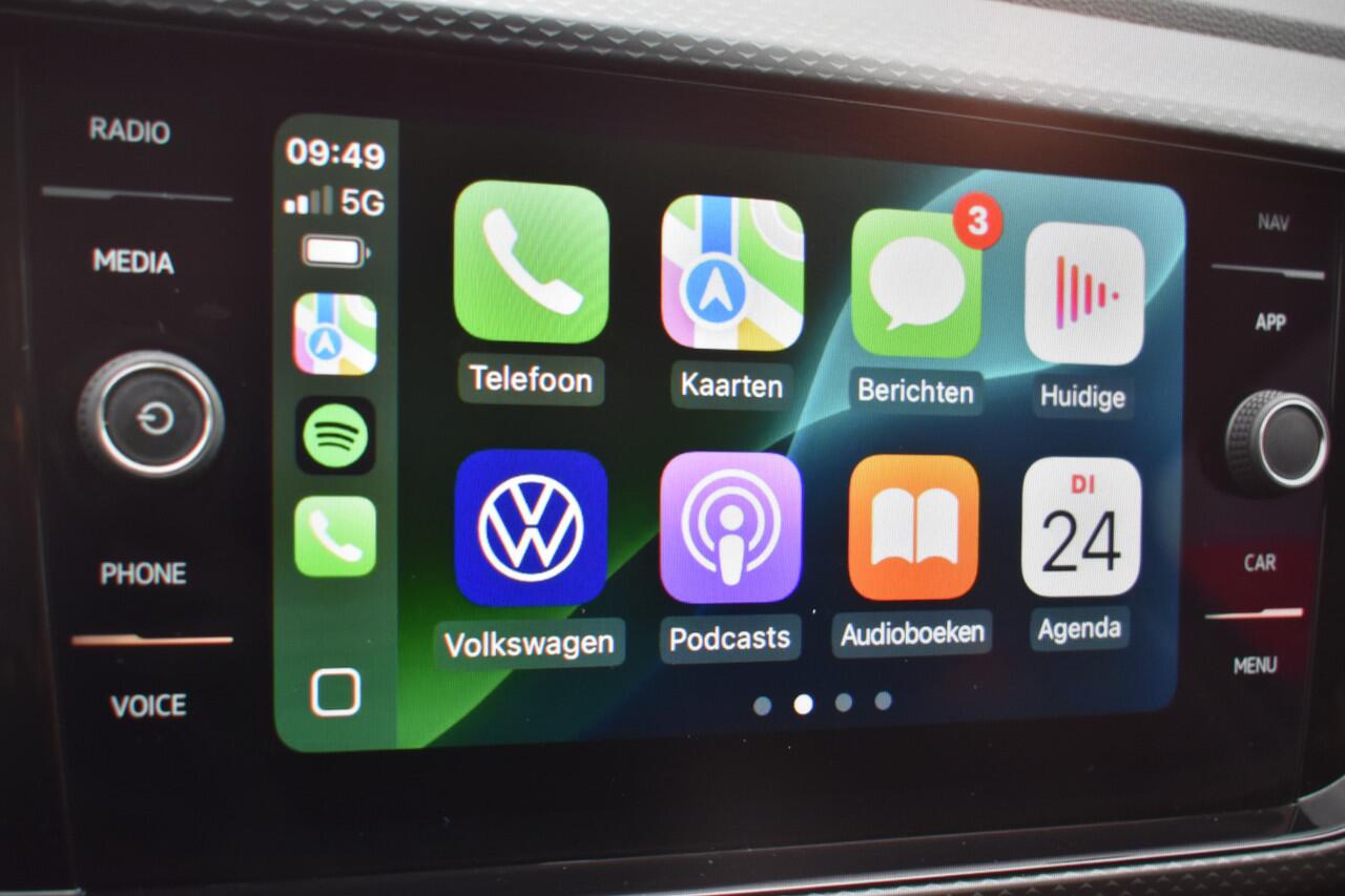 Volkswagen T-Cross 1.0 TSI Life Facelift Automaat/Navi/carplay/btw/stoelverwarming/carplay