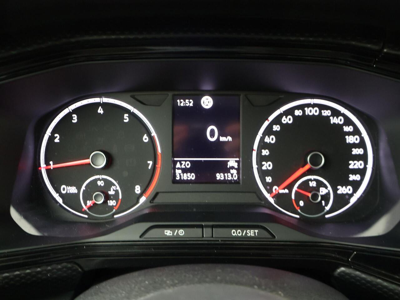 Volkswagen T-Cross 1.0 TSI Life | 95 PK | Navigatiesysteem | Adaptive cruise control | Parkeersensoren |