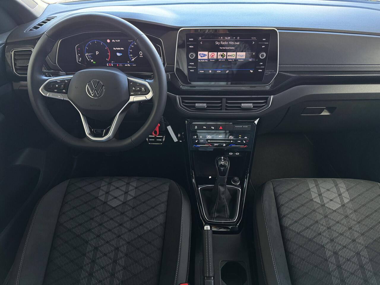 Volkswagen T-Cross ? NIEUWE AUTO ? 1.5 TSI 150PK R-LINE EDITION TREKHAAK BLINDSPOT LED 18''LMV IQ CAMERA STOELVERW ?2025? "Volkswagen rijden begint bij Topautos.nl - 75 topmodellen direct op voorraad!"