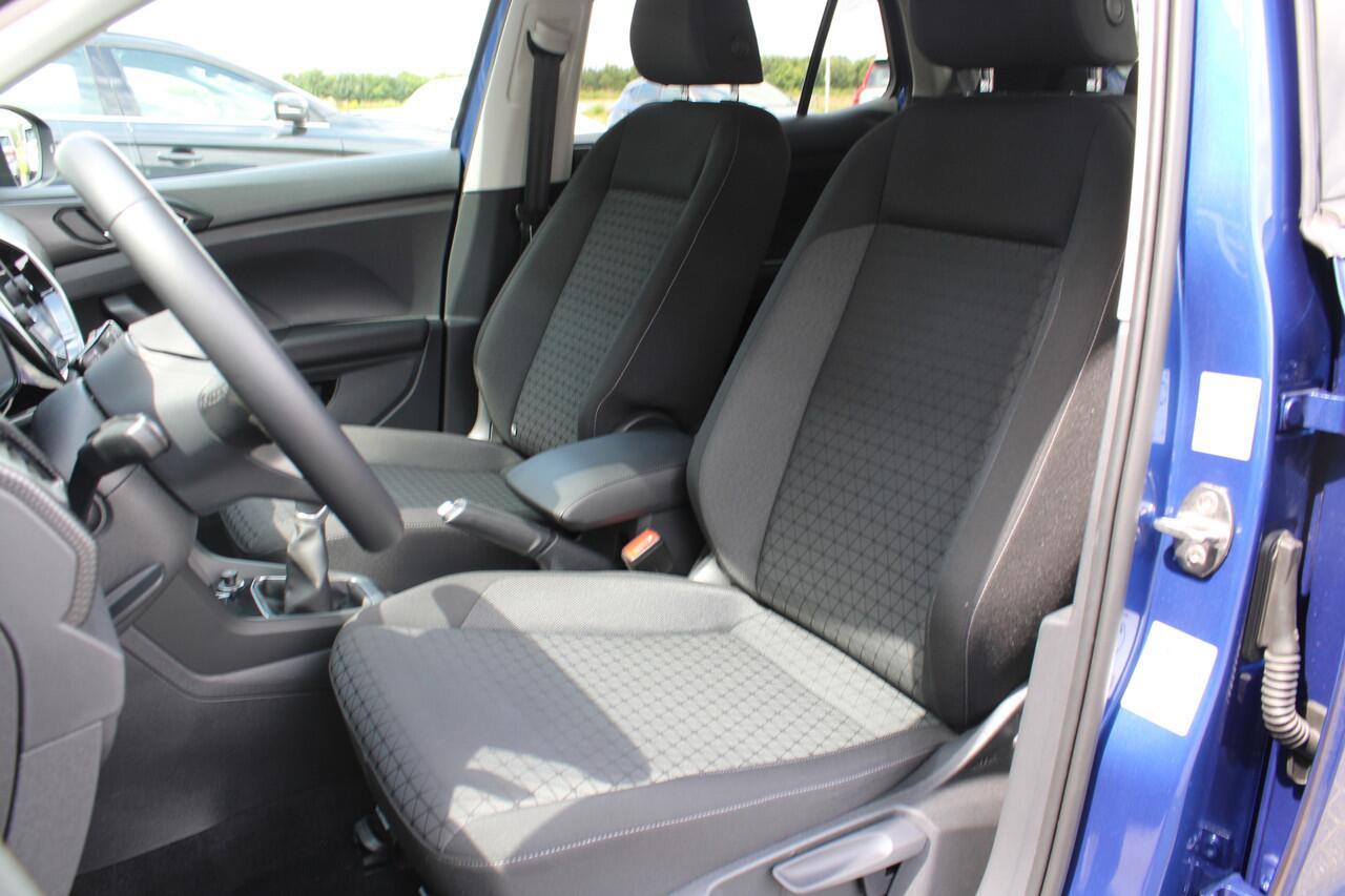 Volkswagen T-Cross TSI Life | Adapt. Cruise | Camera | Draadloze telefoonlader | DAB | Getint glas