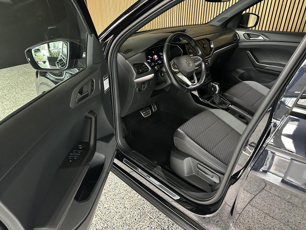 Volkswagen T-Cross 1.0 TSI R-Line 2 X R-line | Camera | Stoelverwarming