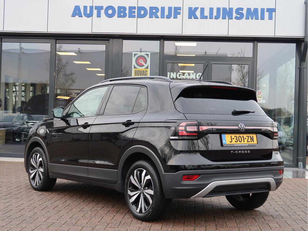 Volkswagen T-Cross 1.0 TSI Life Business | Climate Control | Parkeersensoren | 17 inch |