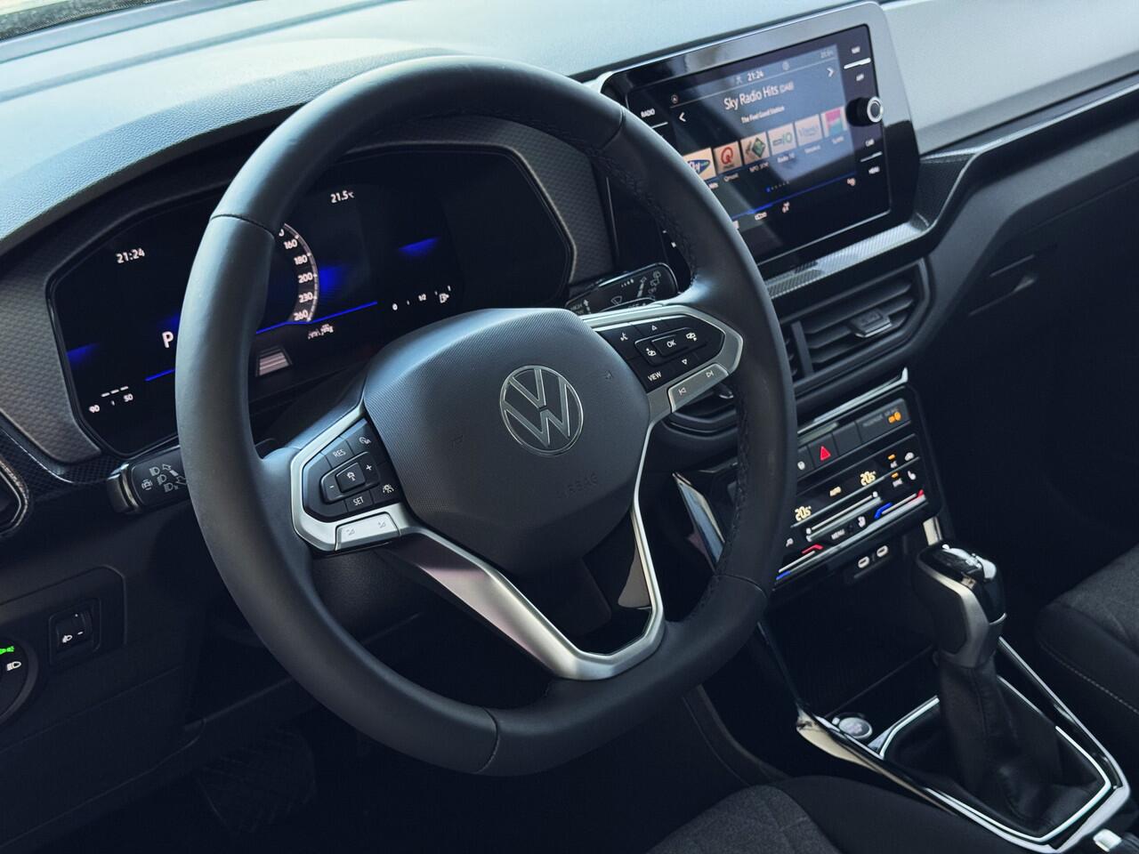 Volkswagen T-Cross ? NIEUWE AUTO?TSI 17''LMV DODE HOEK TREKHAAK CAMERA VIR.COCKPIT STOELVERW. ADAP.CRUISE LMV CARPLAY 2025 ?Top Auto's Wijchen , 30 Jaar Specialist in Volkswagen : Alle Type's : R-Line Edition / Style / First Edition / Highline / Life , Zowel PHEV / HEV / M