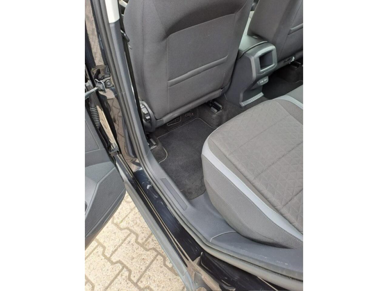 Volkswagen T-Cross 1.0 TSI STYLE Virtual Cockpit!