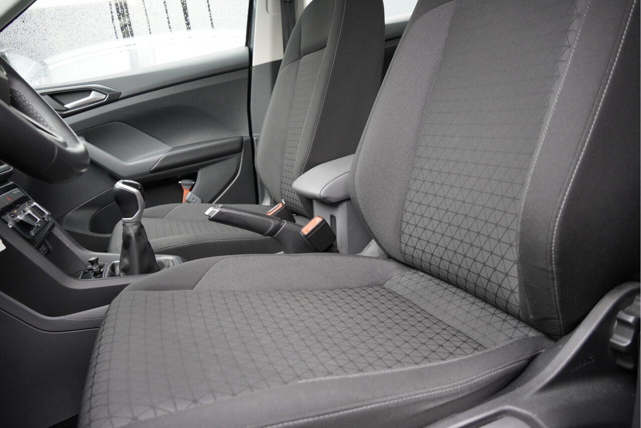 Volkswagen T-Cross 1.0 TSI Life BJ2020 Lmv 16" | Led | App-Connect | Airco | Cruise control | Getint glas