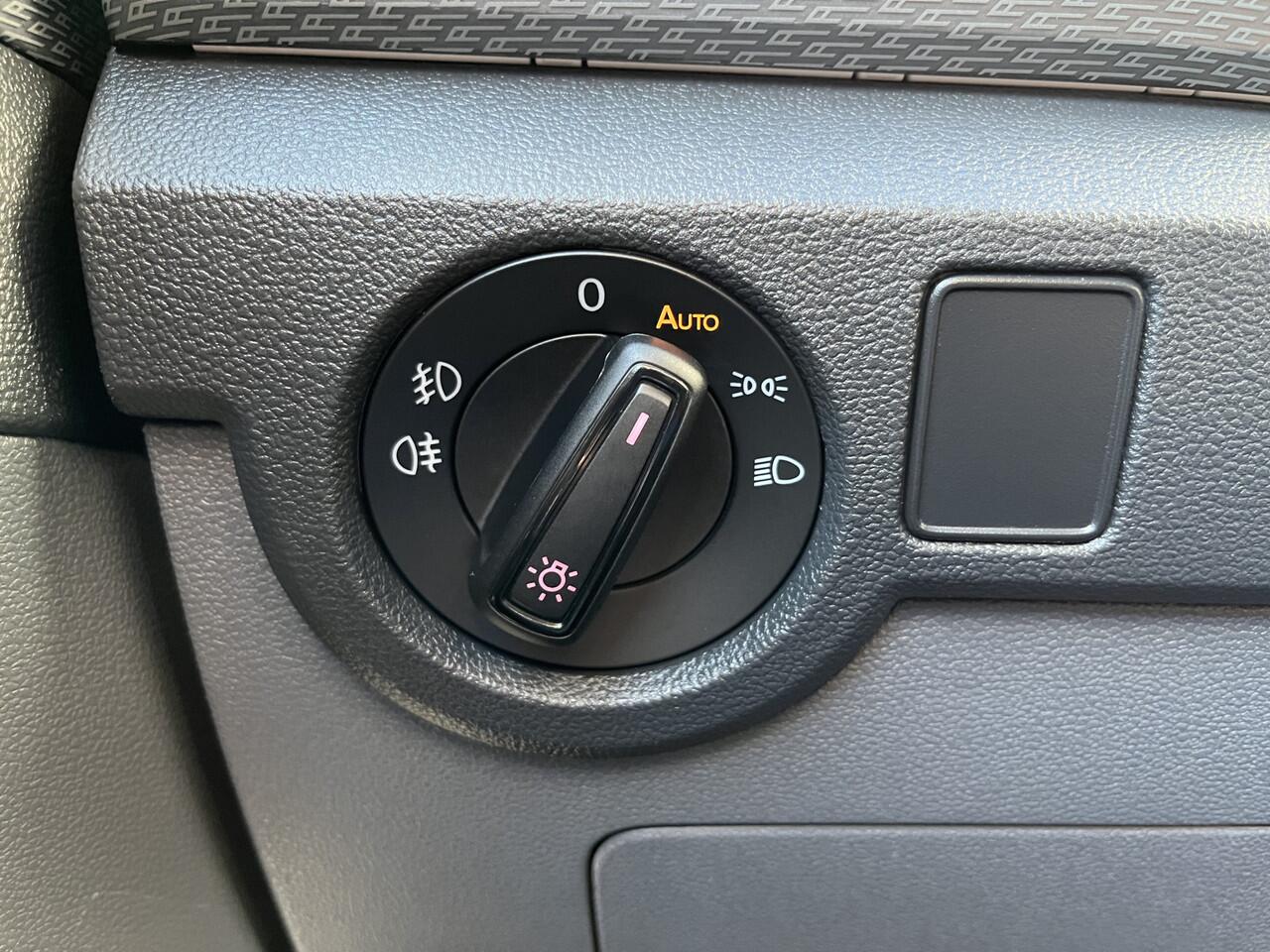 Volkswagen T-Cross 1.0 TSI R-Line / AUTOMAAT/ 2X R-LINE/ DAB/ ADAPT. CRUISE/ PARK. SENSOREN/ CLIMA/ APP-CONNECT/ BLUETOOTH/ LED/ 18" LMV