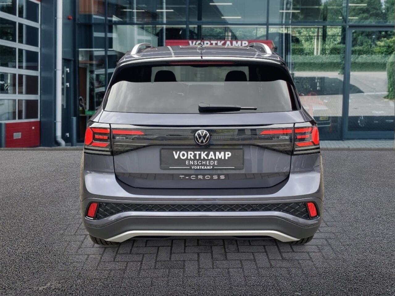 Volkswagen T-Cross 1.5 TSI DSG R-LINE TREKHAAK/CAMERA/CARPLAY/ACC/STOELVERW