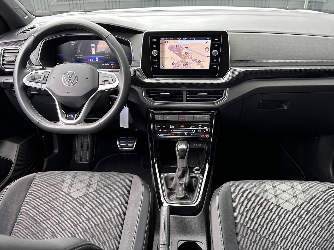 Volkswagen T-Cross 1.5 TSI 150pk DSG R-Line | Camera | Trekhaak | Navi | Adapt. Cruise | Rijklaar incl. garantie