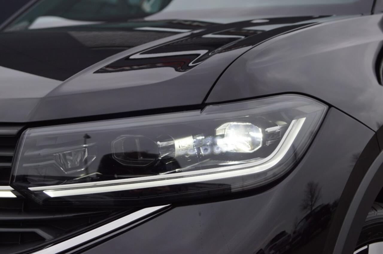 Volkswagen T-Cross 1.5 TSI DSG R-Line 150 pk / Navi/ Camera / LED / ACC/ App-Connec