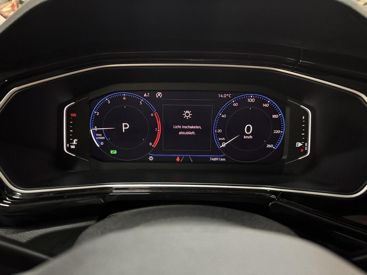 Volkswagen T-Cross 1.0 TSI DSG Automaat Style R Climat Parking Winter Dodehoek Digi Dash Dealeronderhouden