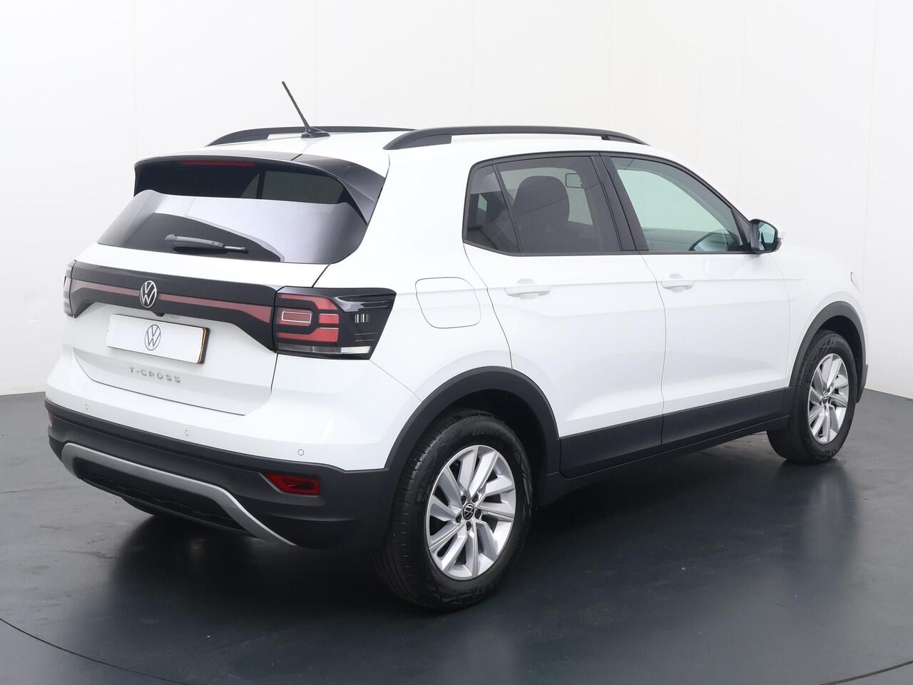 Volkswagen T-Cross 1.0 TSI Life | 95 PK | Achteruitrijcamera | Climate control | Apple Carplay/Android Auto |