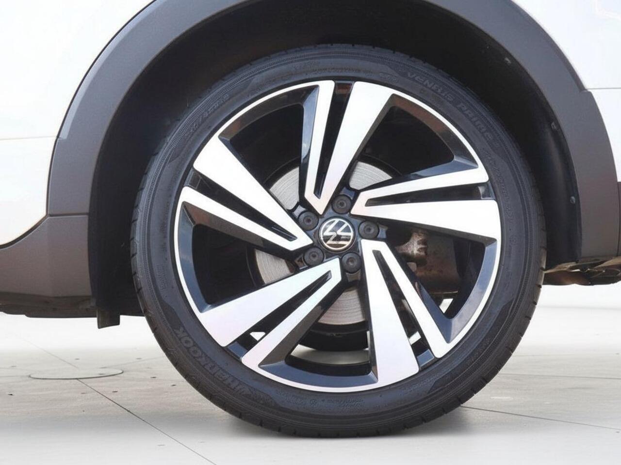 Volkswagen T-Cross 1.0 TSI R-Line | Clima | Adapt. Cruise | Navi | Velours | PDC V+A+Cam | LED | Carplay |