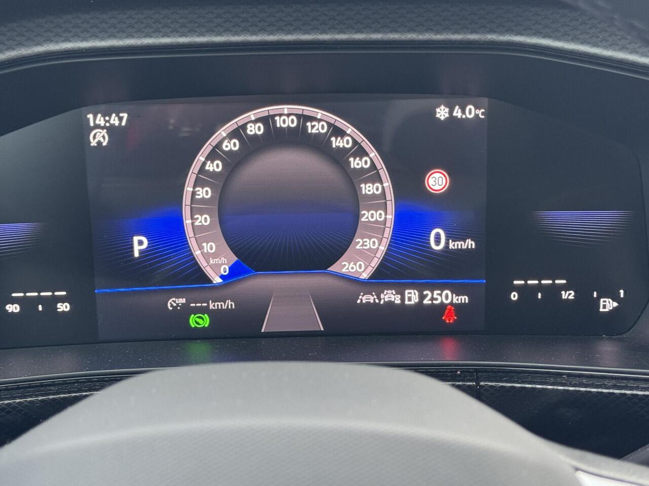 Volkswagen T-Cross 1.0 TSI Life Edition 115pk automaat | Camera | App-Navi | 17LM