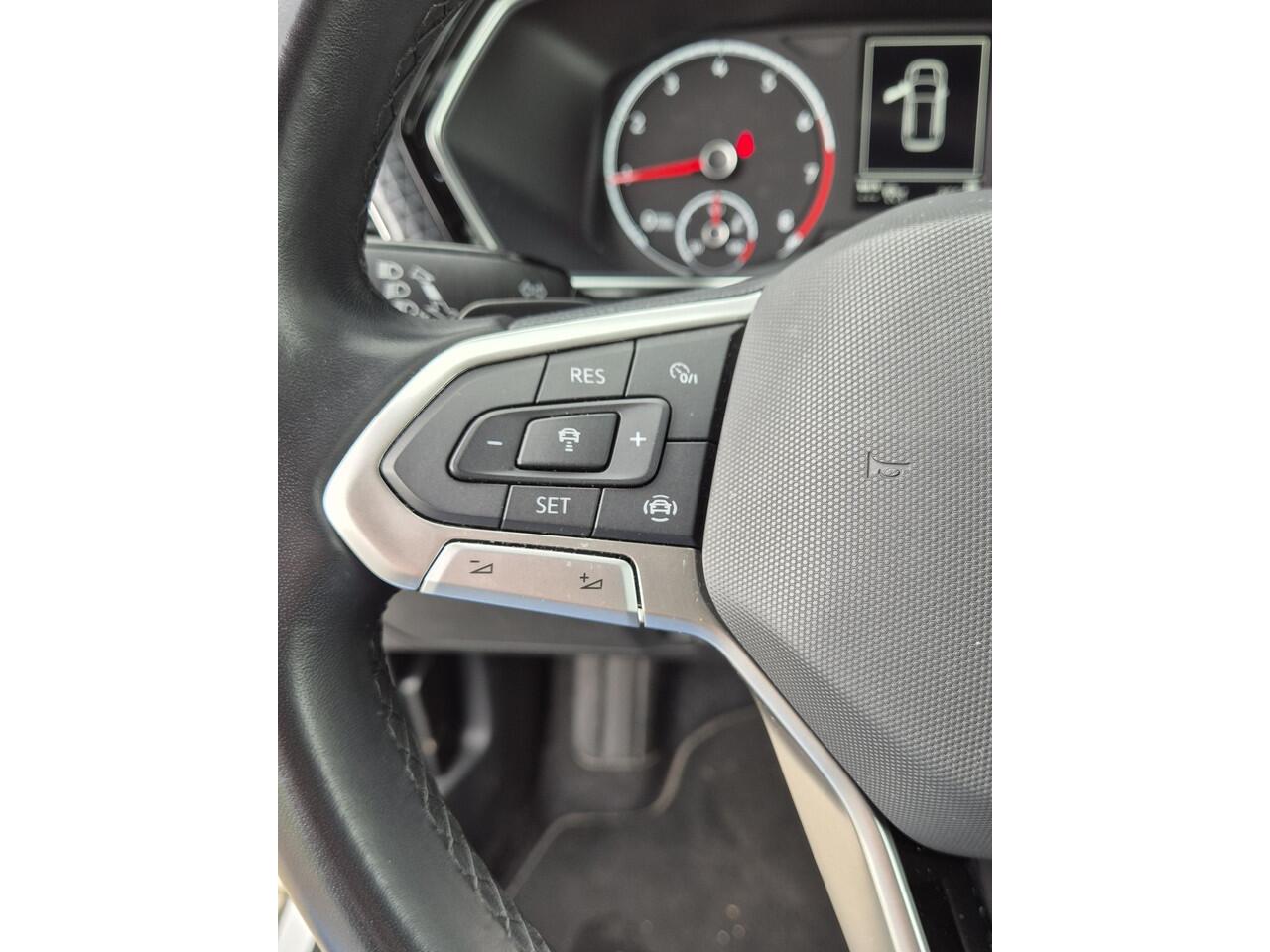 Volkswagen T-Cross 1.0 TSI Carplay !! AUTOMAAT!!! LUXE