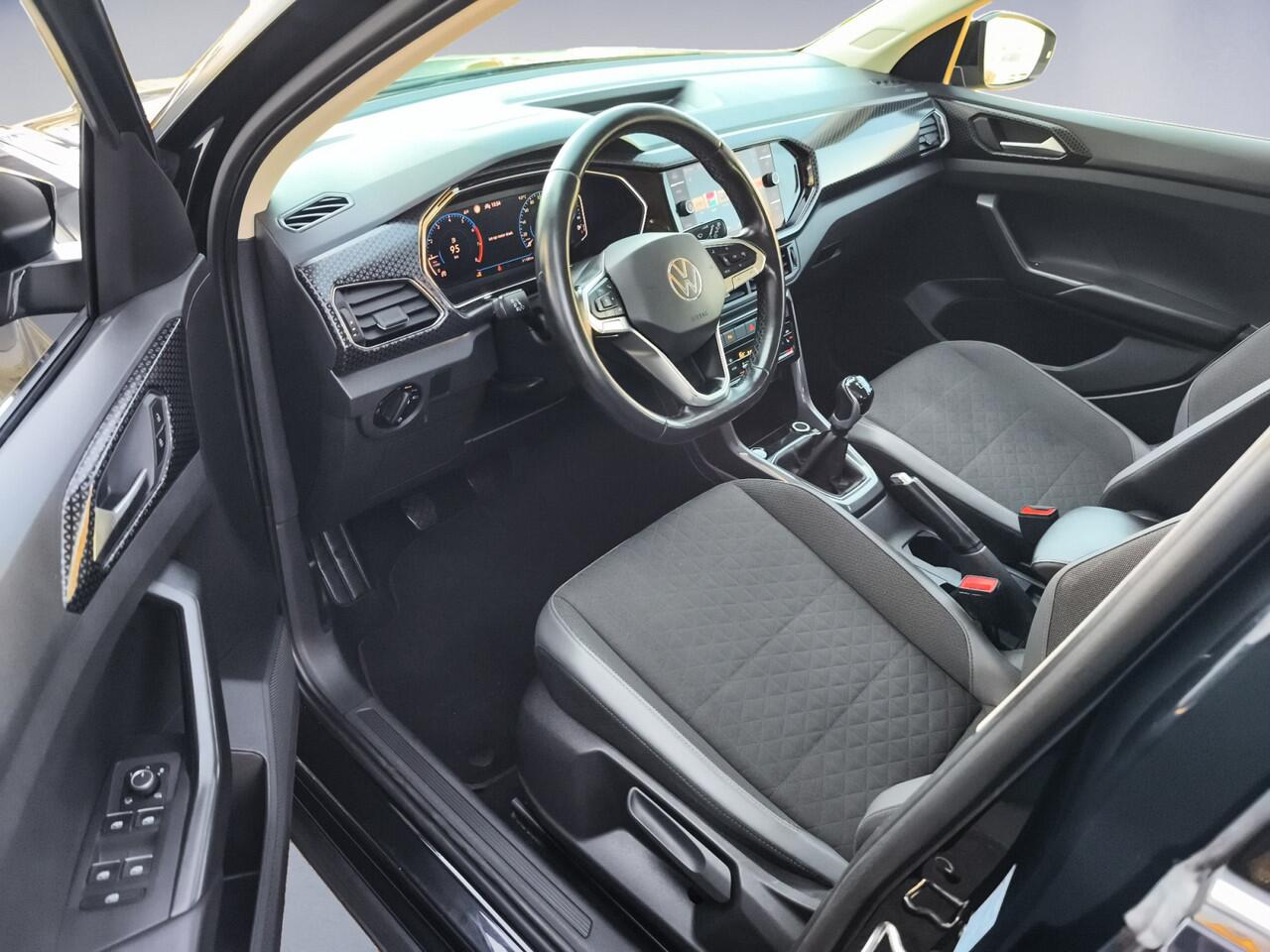 Volkswagen T-Cross 1.0 TSI Style 1e-Eig. & Dealer-Onderh. BOVAG-Garantie..