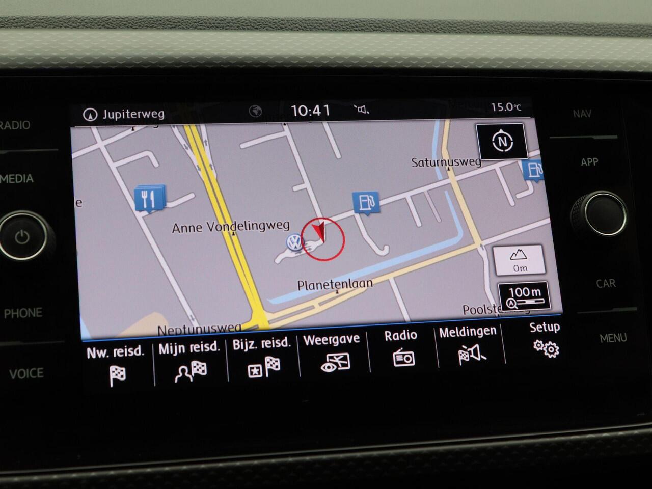 Volkswagen T-Cross 1.0 TSi 115 Pk Automaat Life Business | Full LED | Camera | CarPlay | Keyless | Parkeersensoren | Privacy Glass | Navigatiesysteem | 16 Inch