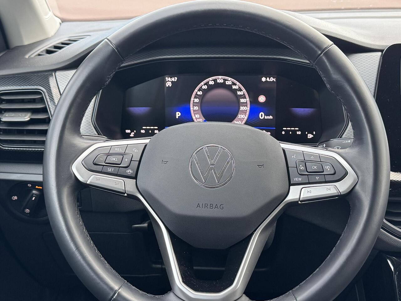 Volkswagen T-Cross 1.0 TSI Life Edition 115pk automaat | Camera | App-Navi | 17LM