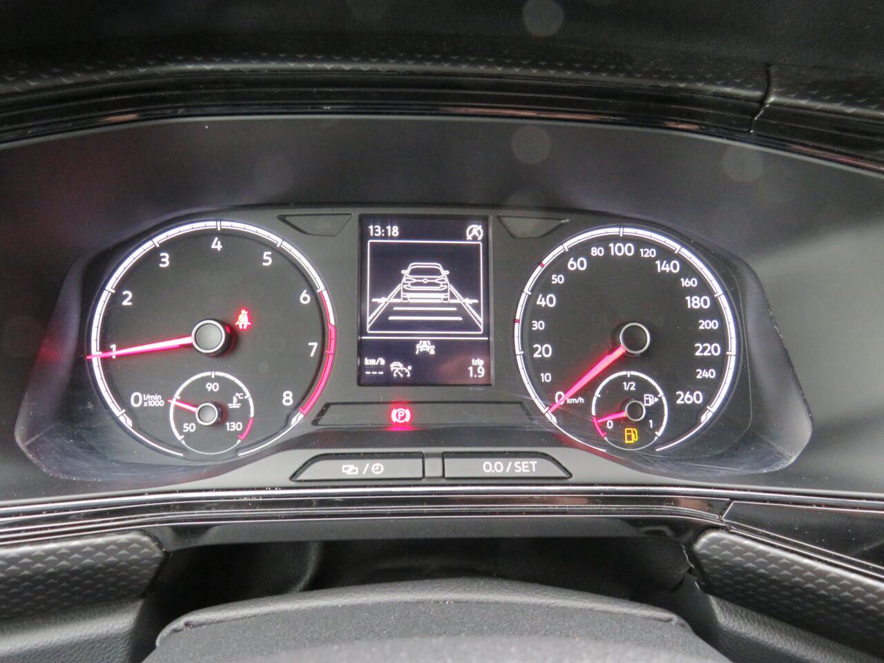 Volkswagen T-Cross 1.0 TSI 95Pk Life * Rijklaarprijs incl. garantie * Navigatie * Parkeersensoren V+Ä * ACC * Dakrails