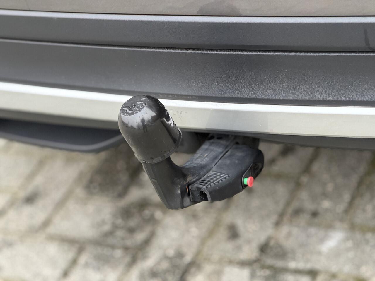 Volkswagen T-Cross 1.0 TSI Life | Trekhaak | Keyless | Camera