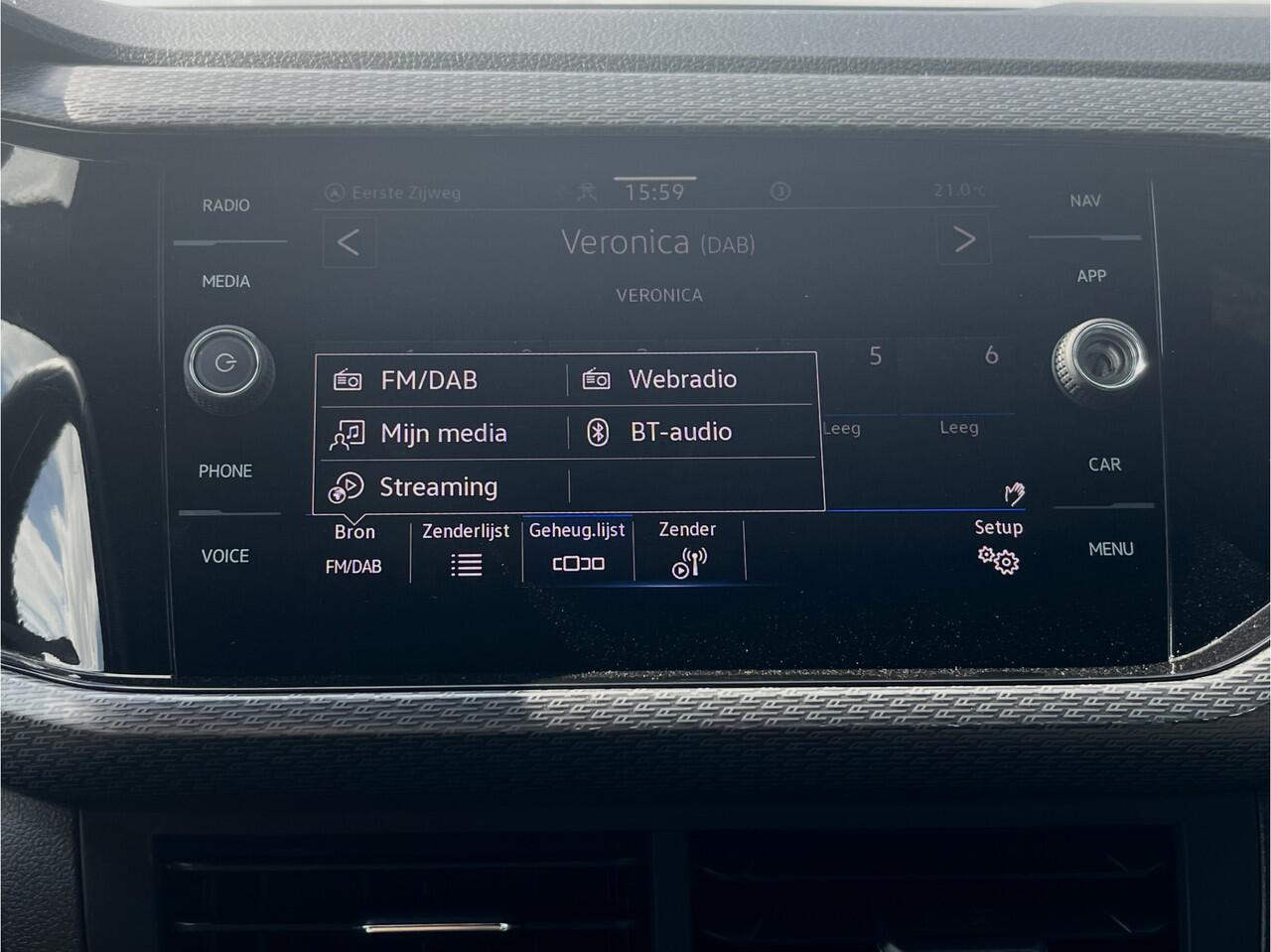 Volkswagen T-Cross 1.0 TSI R-Line