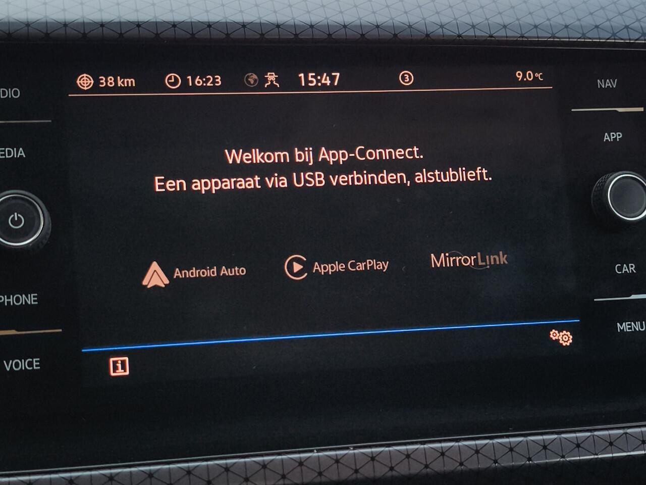 Volkswagen T-Cross 1.0 TSI Style 1e-Eig. & Dealer-Onderh. BOVAG-Garantie..