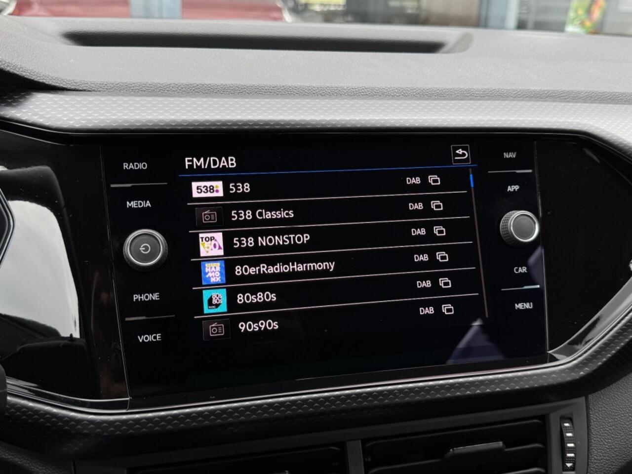 Volkswagen T-Cross 1.0 TSI 110 pk Life Navi/Apple/Android - digital cockpi