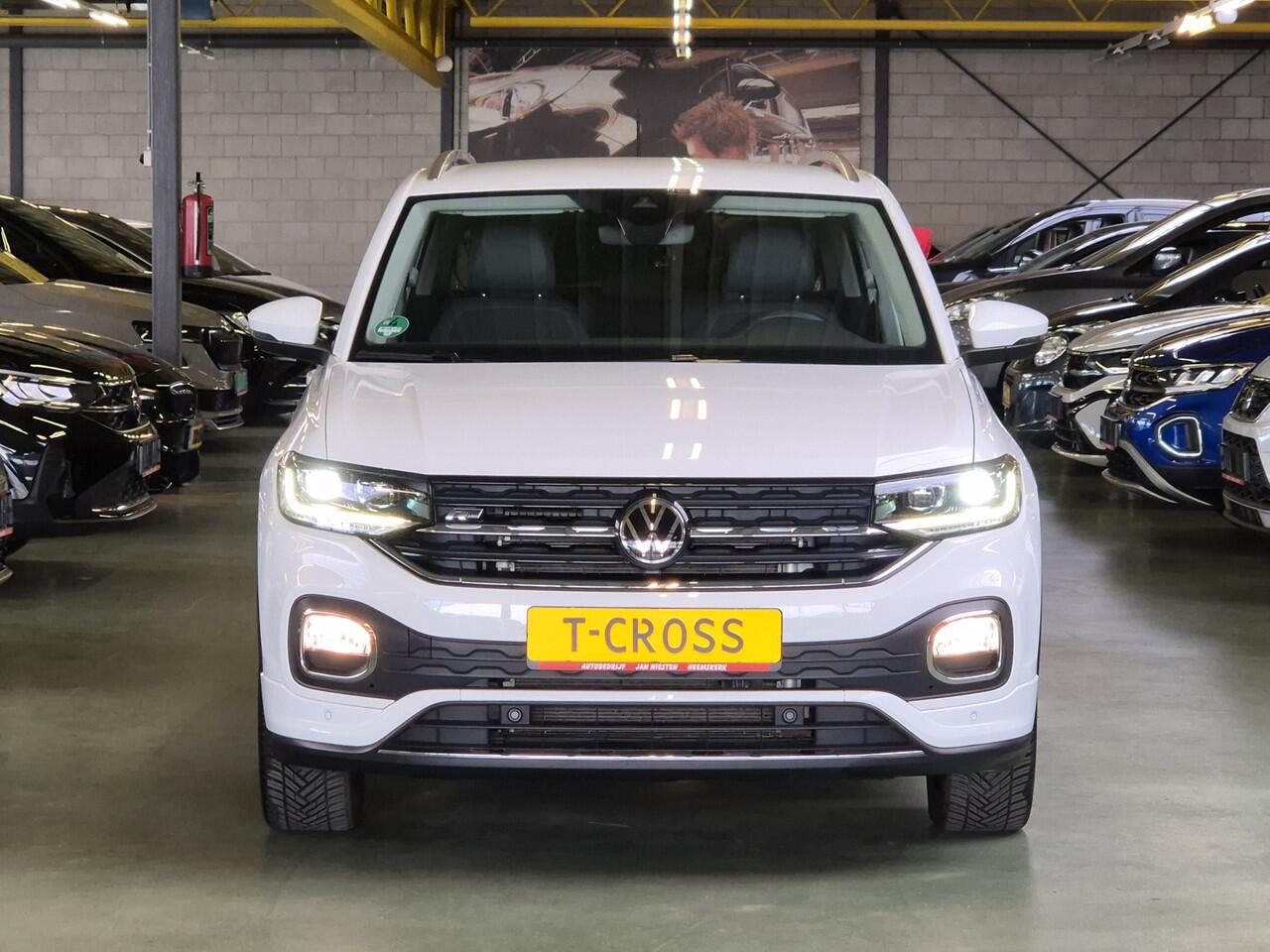 Volkswagen T-Cross 1.5 TSI Style -150pk- Automaat R-Line | Dodehoek sensoren | Camera | Digitale Cockpit Pro | Rijklaarprijs incl. 1 jaar Bovag garantie