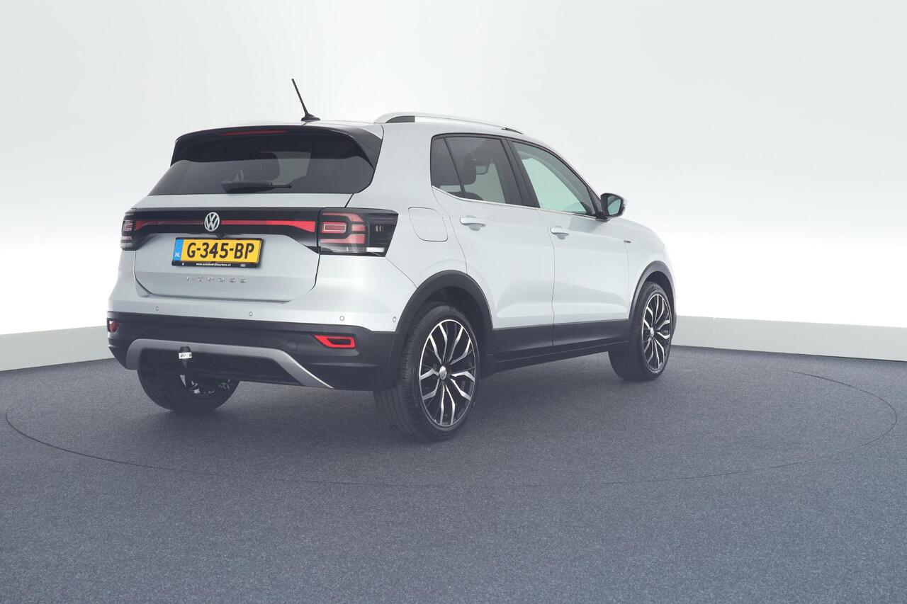 Volkswagen T-Cross 1.0 TSI 116pk DSG Style Trekhaak Camera Keyless Virtual Cockpit Navigatie Adaptive Cruise