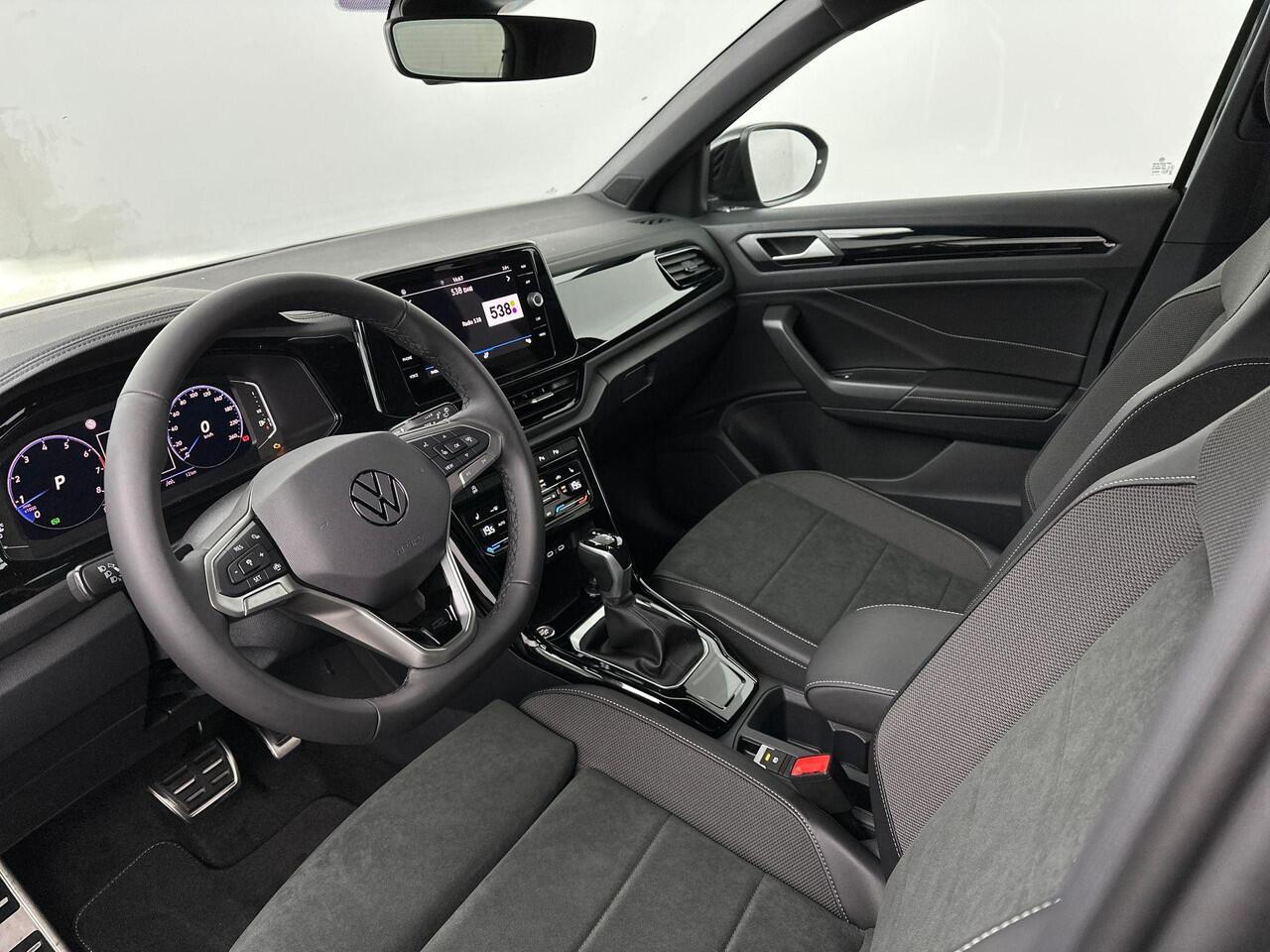 Volkswagen T-Roc R-Line 1.5 110 kW / 150 pk TSI SUV 7 versn. DSG