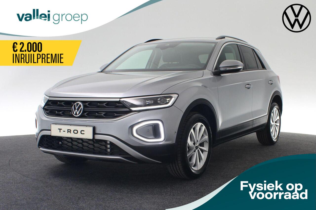 Volkswagen T-Roc Life Edition 1.5 TSI 110 kW / 150 pk DSG | IQ Light | Camera | Park Assist | Side Assist | 17 inch