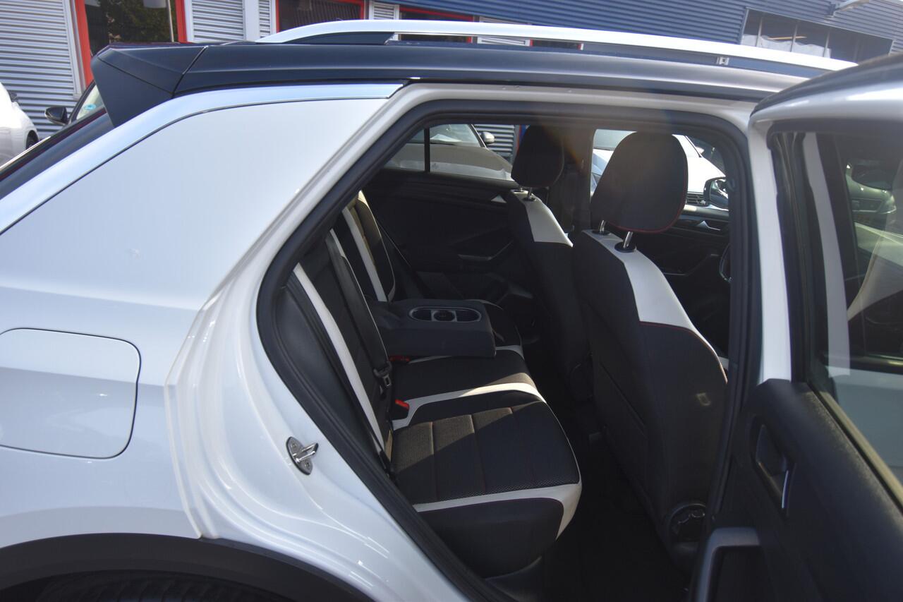 Volkswagen T-Roc 1.5 TSI Sport , VIRTUAL COCKPIT , NAVI , LED KOPL , PDC V+A , A UITRIJ CAM ,