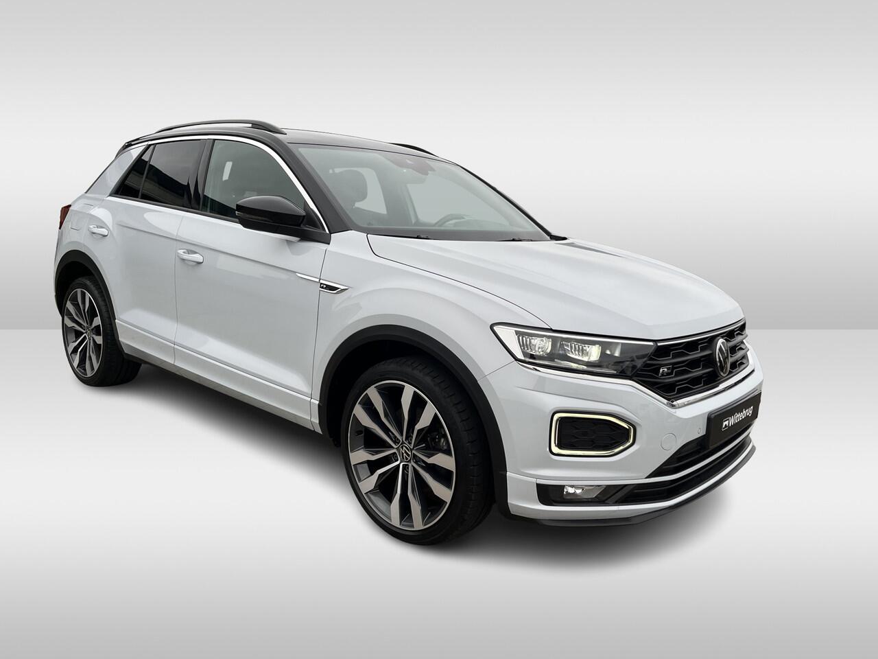 Volkswagen T-Roc 1.5 TSI 150pk DSG R-Line / Trekhaak Afneembaar / R-Line in-en exterieur 19" LMV / Virtual Cockpit / Zwart Dak / App connect / Navi