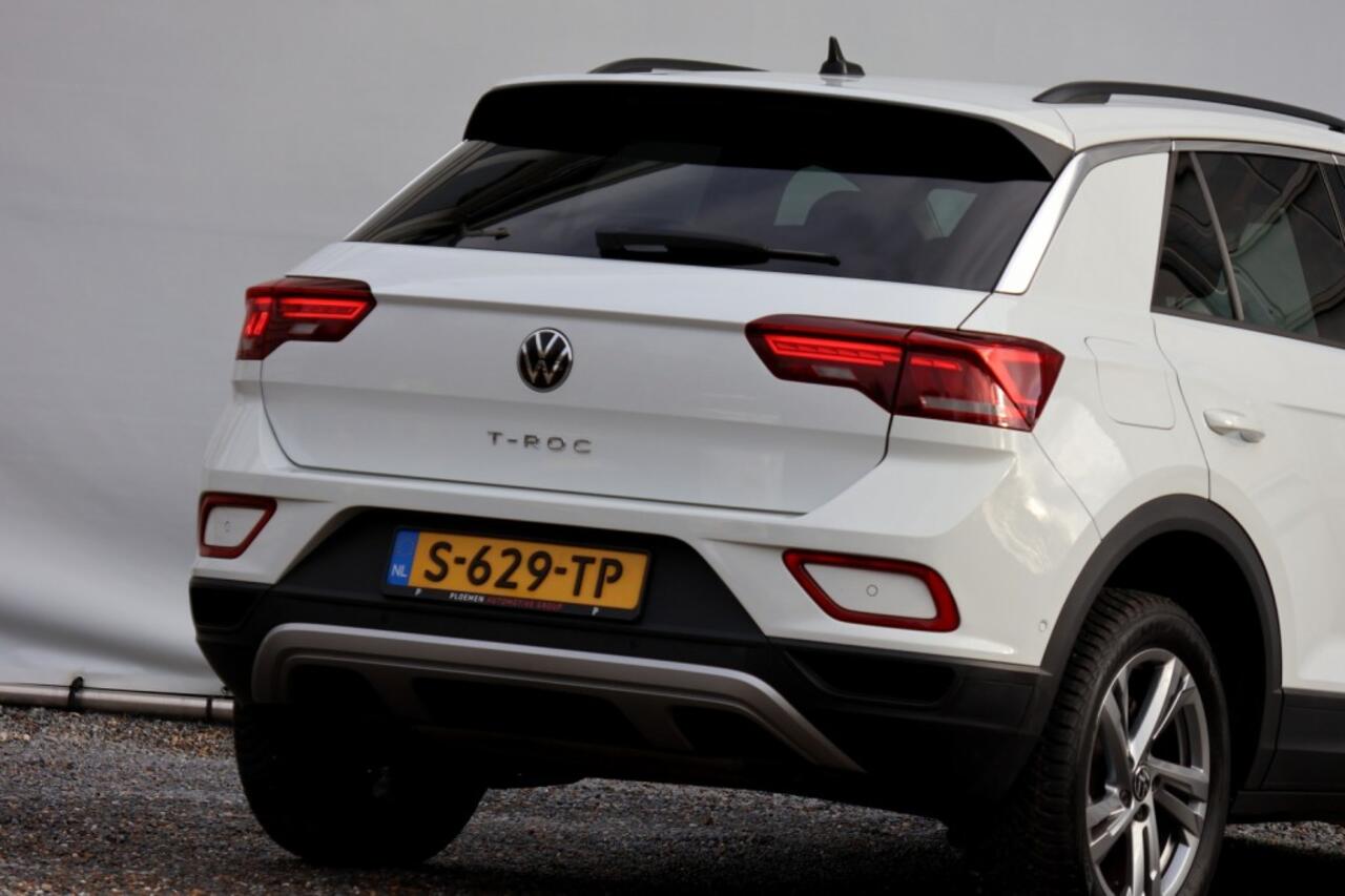 Volkswagen T-Roc 1.5 TSI DSG Life - 150 pk **Carplay / Led / ACC