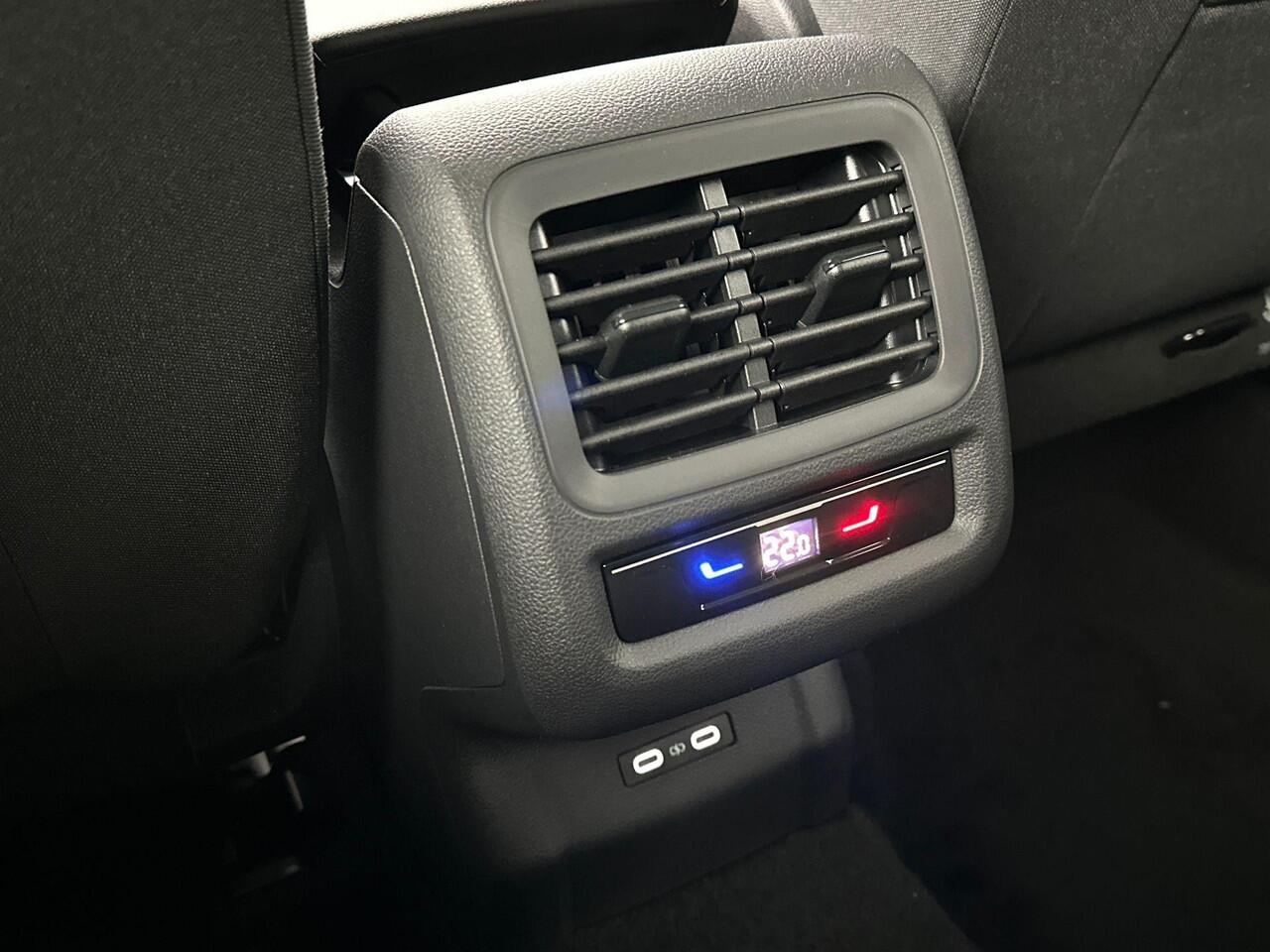 Volkswagen T-Roc 1.5 eTsi Life First Edition