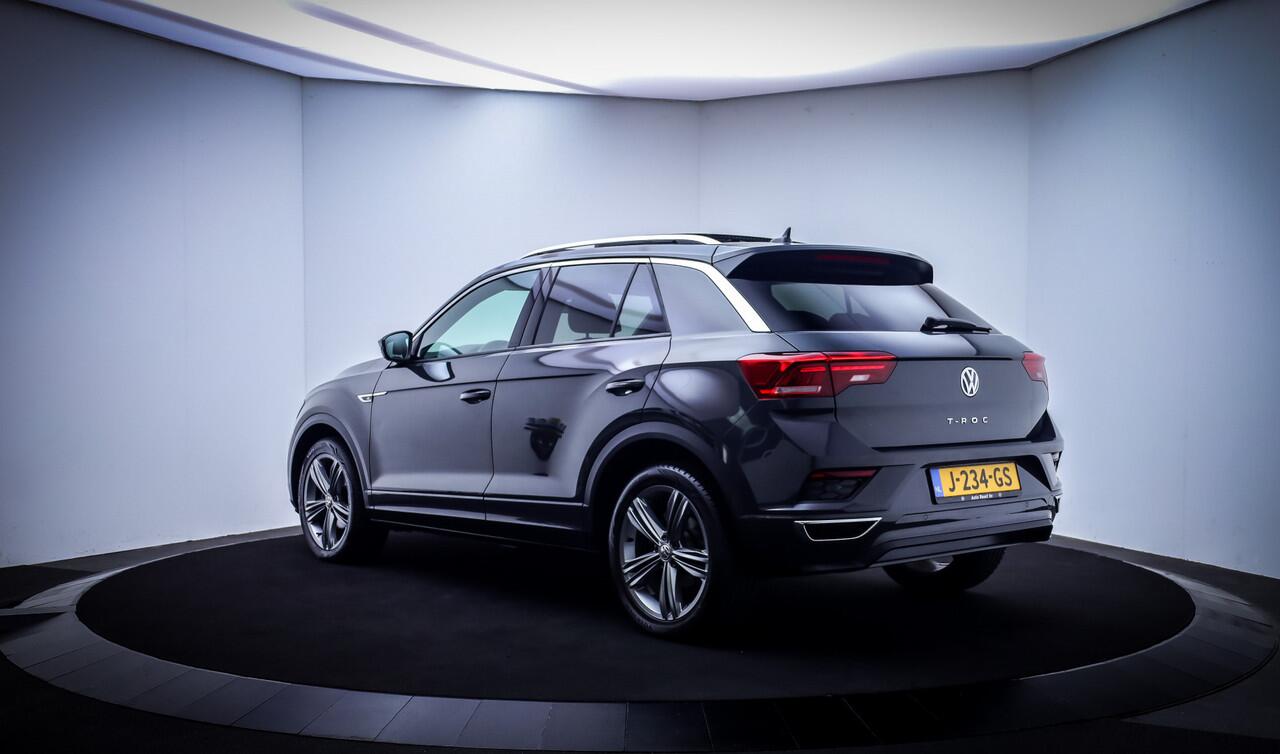 Volkswagen T-Roc 1.5TSI DSG R-LINE Sport PANO | VIRTUAL | CARPLAY | STOELVERW | ACC | DAB | KEYLESS | NAVI | LMV 18''