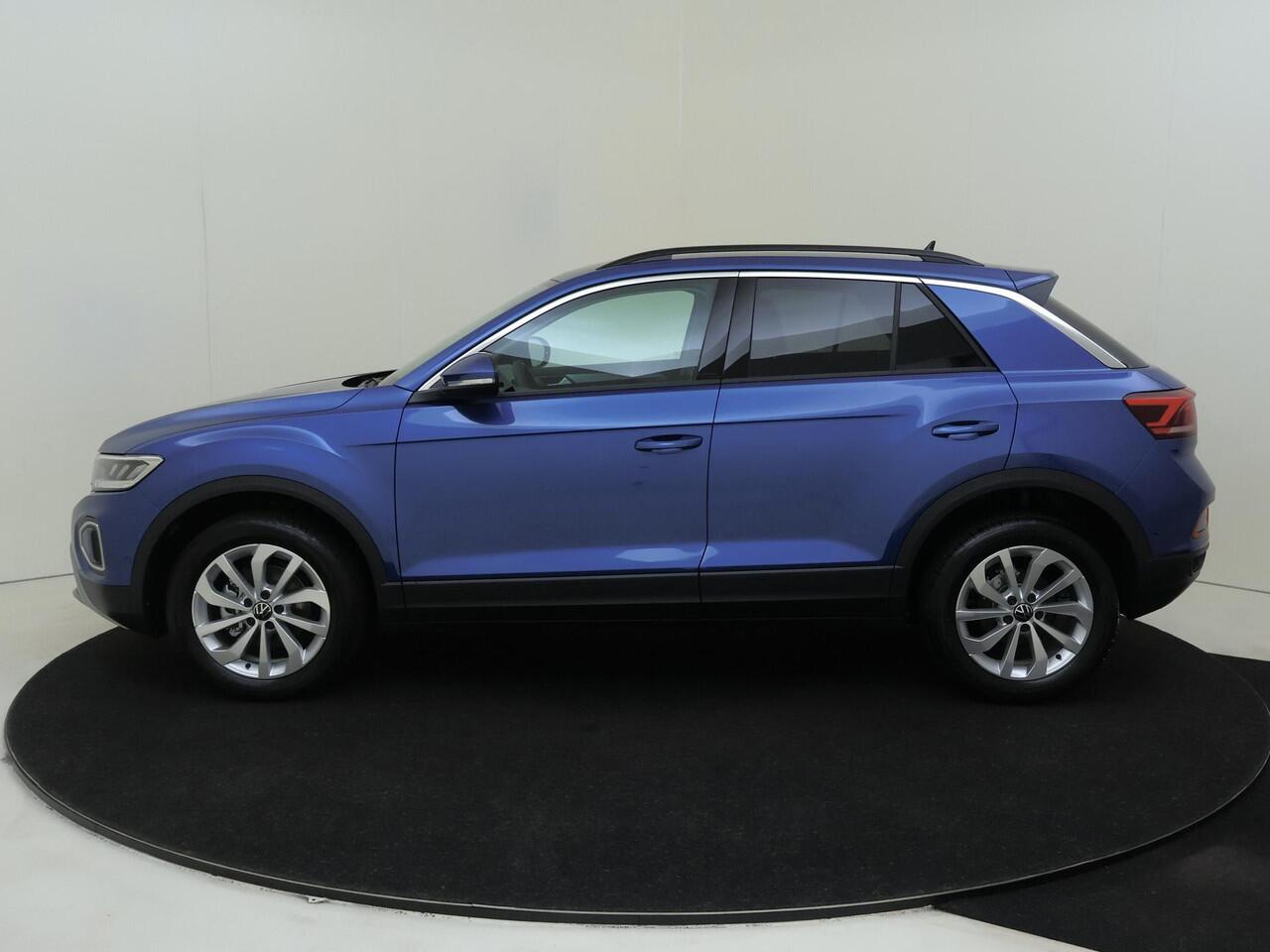 Volkswagen T-Roc Life Edition | 'App-Connect' draadloze smartphone integratie | 'App-Connect' smartphone integratie | Afstandscontrolesysteem (Front Assist)