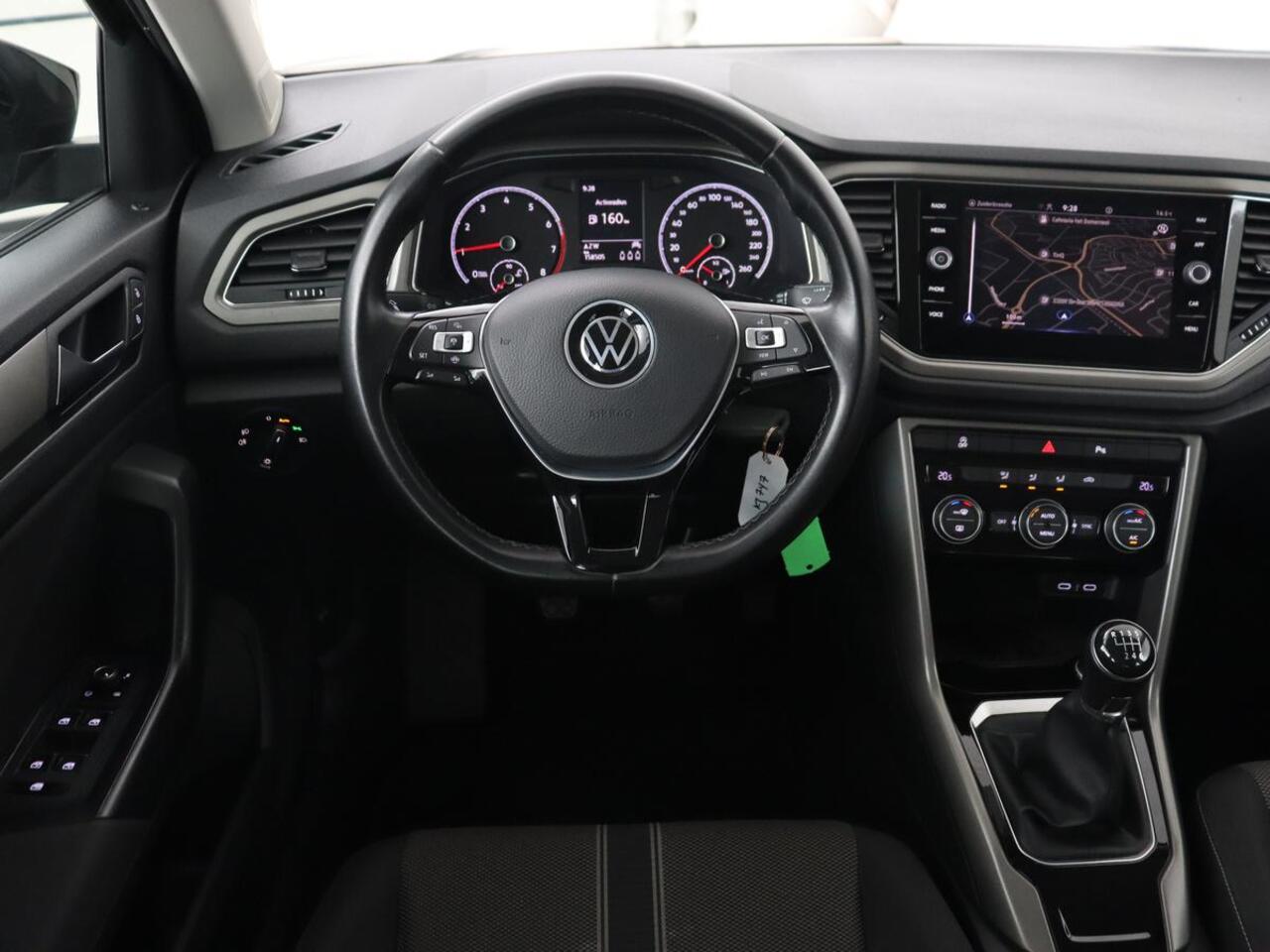 Volkswagen T-Roc 1.0 TSI Style | Camera | Carplay | Climate control | Full LED | Navigatie | Adaptive cruise | Parkeerhulp | 18'' | Bluetooth