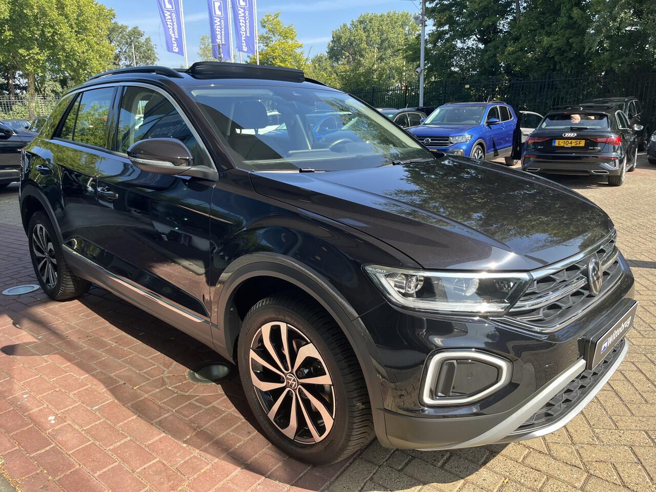 Volkswagen T-Roc 1.5 TSI Style / Virtual cockpit pro / Panorama dak / Led Plus verlichting / Carplay