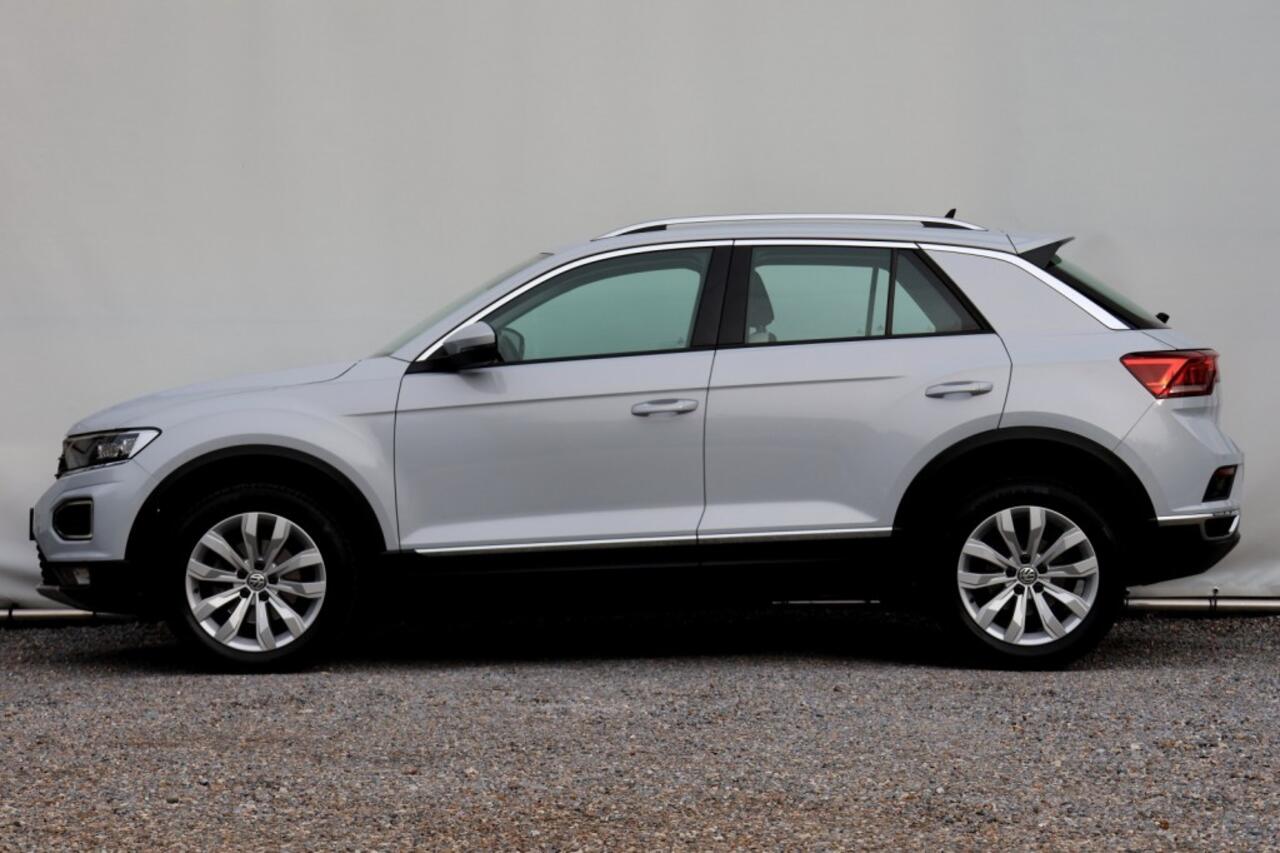 Volkswagen T-Roc 1.5 TSI DSG Sport - 150 pk **Virtual / 1e eig / NAP / Led