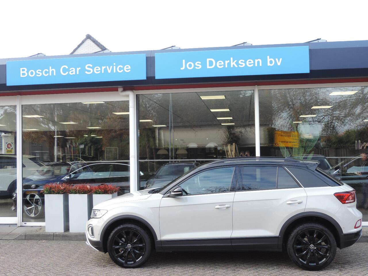 Volkswagen T-Roc 1.5 TSI Black Style DSG - Camera | ACC | Matrix LED | CarPlay | Park Assist | Elek. klep | Massage