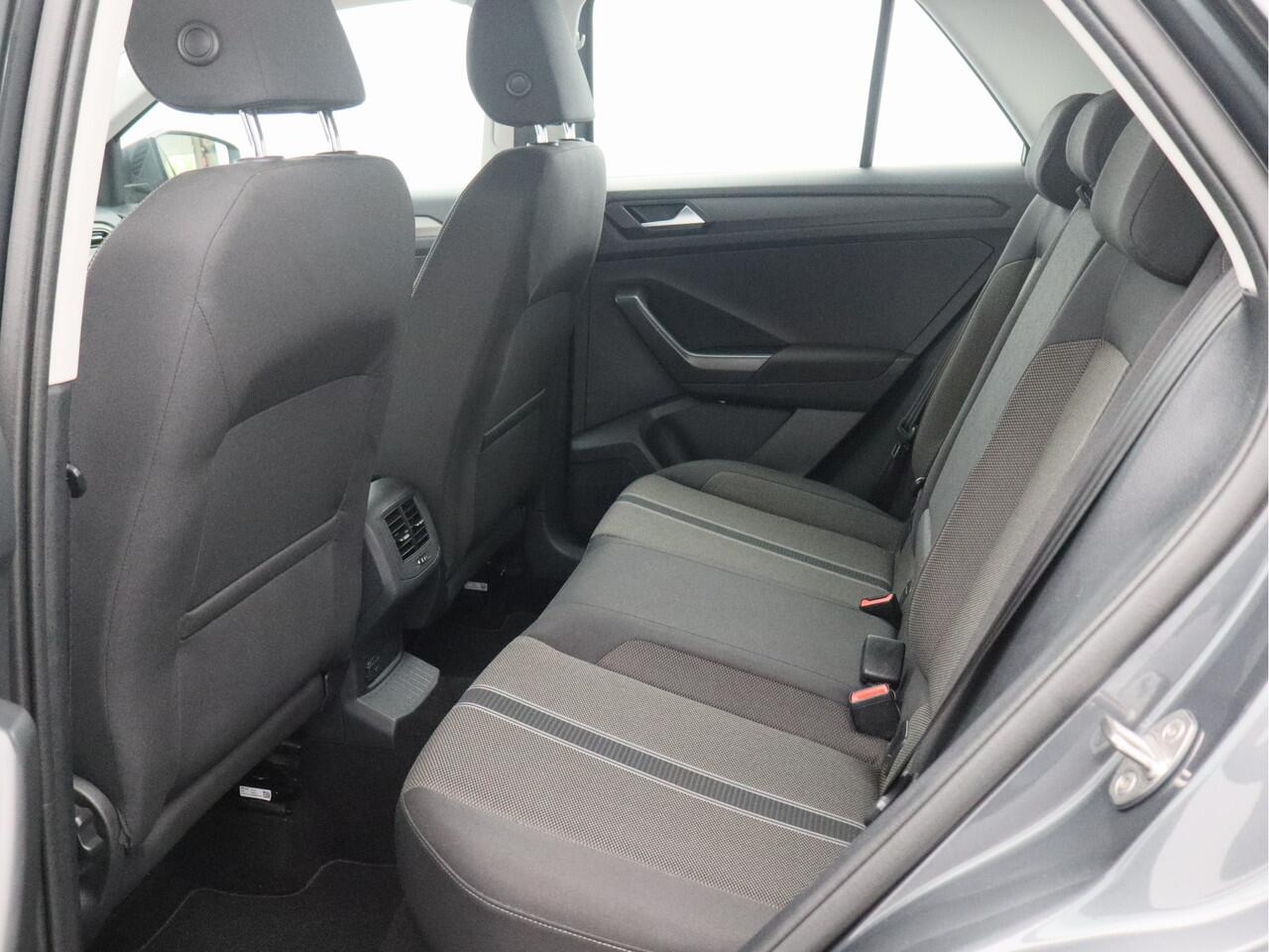 Volkswagen T-Roc 1.0 TSI Style Business/ achteruitrijcamera/ lage km!