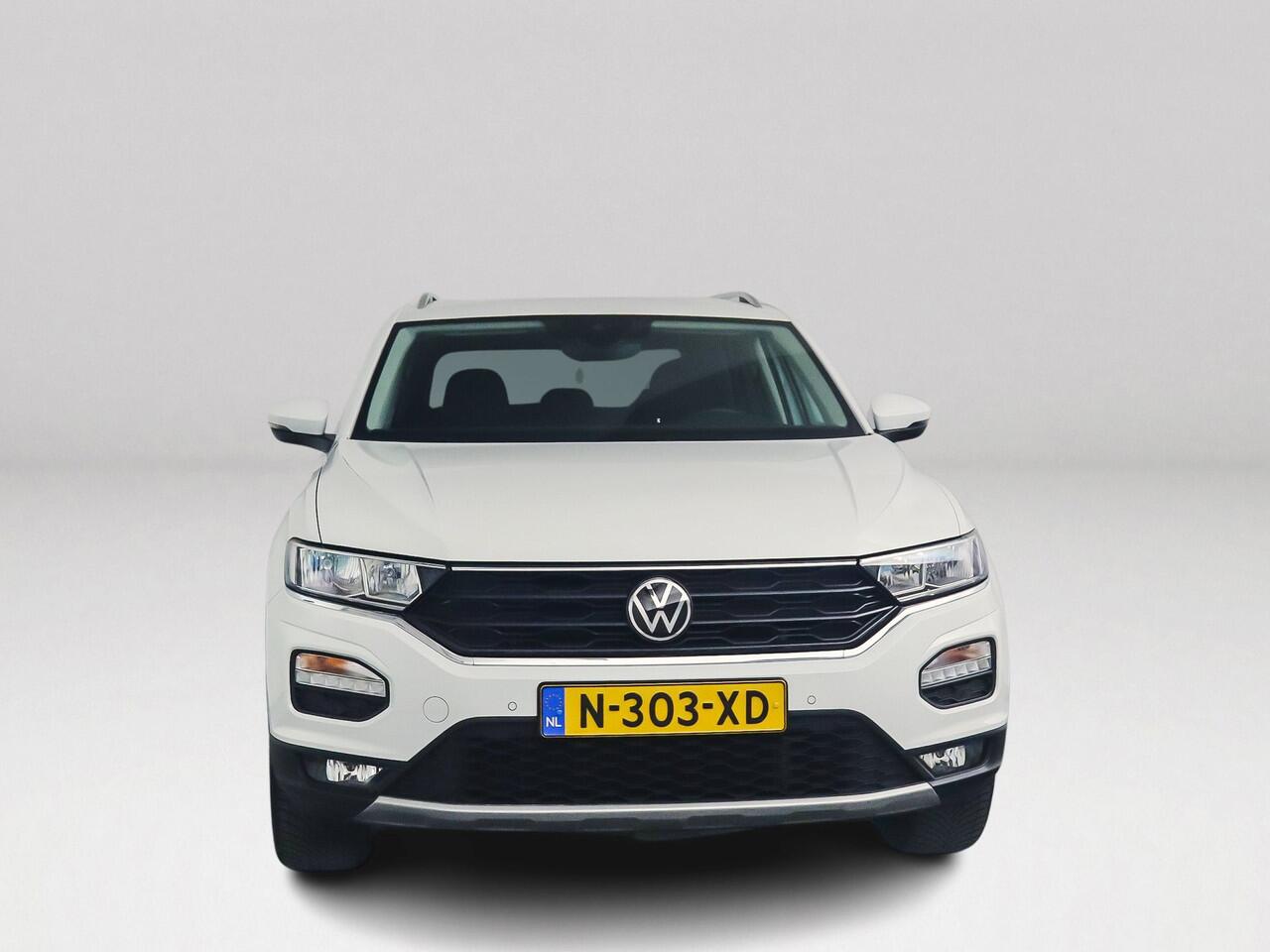 Volkswagen T-Roc 1.5 TSI Style Business | Stoelverwarming | Parkeercamera | Navigatie
