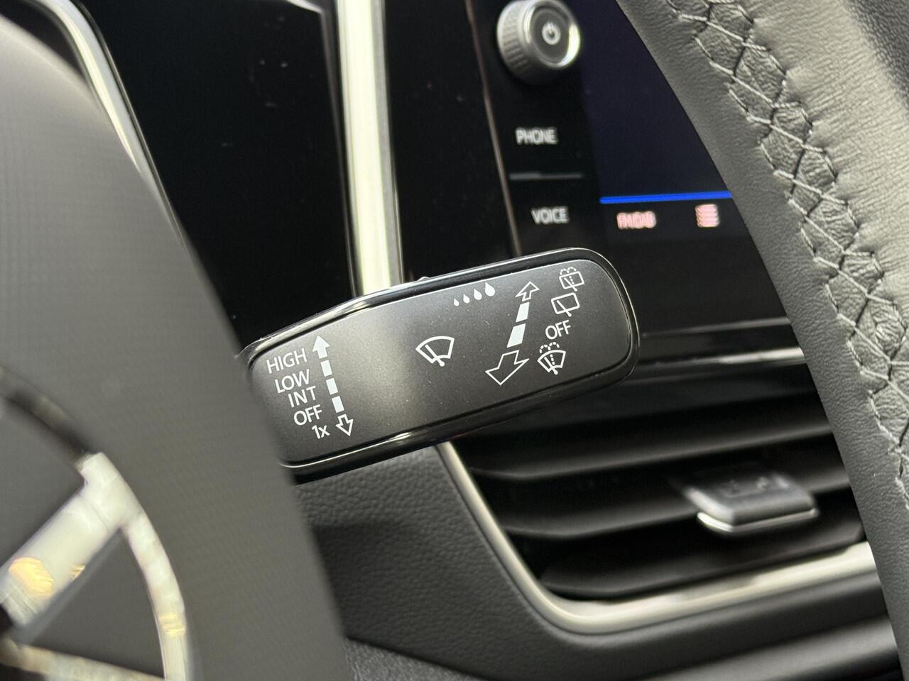 Volkswagen T-Roc 1.5 TSI R-Line Edition l Virtual Cockpit l Electrische Klep l LED l Sfeer l Cruise Adaptief l Camera