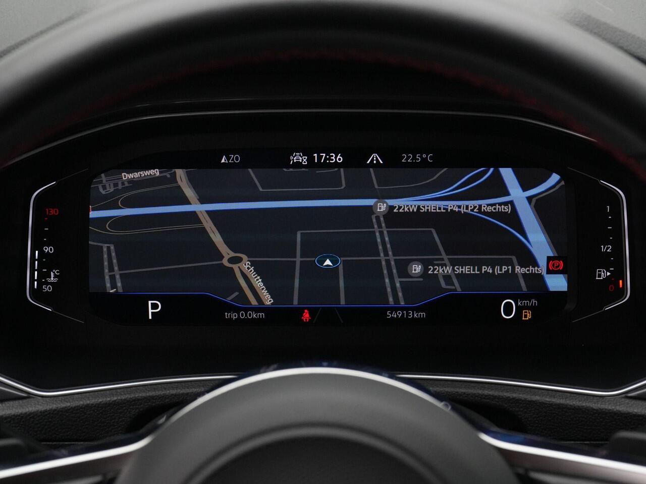 Volkswagen T-Roc 1.5 TSI 150 pk DSG Sport Business R | Panoramadak | Achteruitrijcamera | Adaptive Cruise | LED koplampen | Keyless | 20 inch