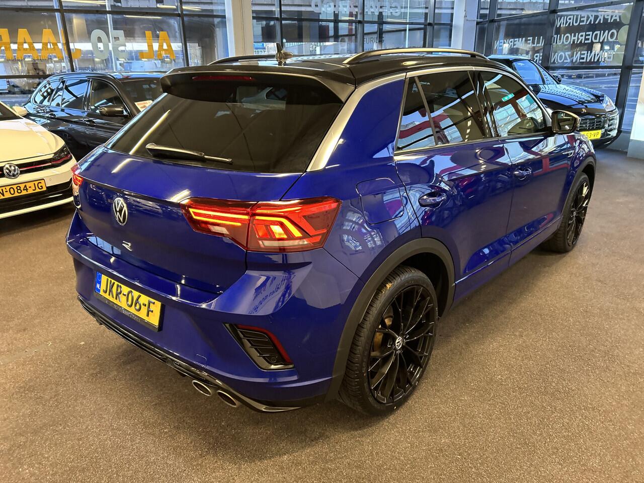 Volkswagen T-Roc 2.0 TSI 4Motion R 300PK | Facelift | Digital dashboard | Keyless | Adaptieve cruise control | Adaptief onderstel | Achteruitrijcamera | Apple carplay | Climate control | Stoelverwarming | Navigatie | Elek. inklapbare spiegels