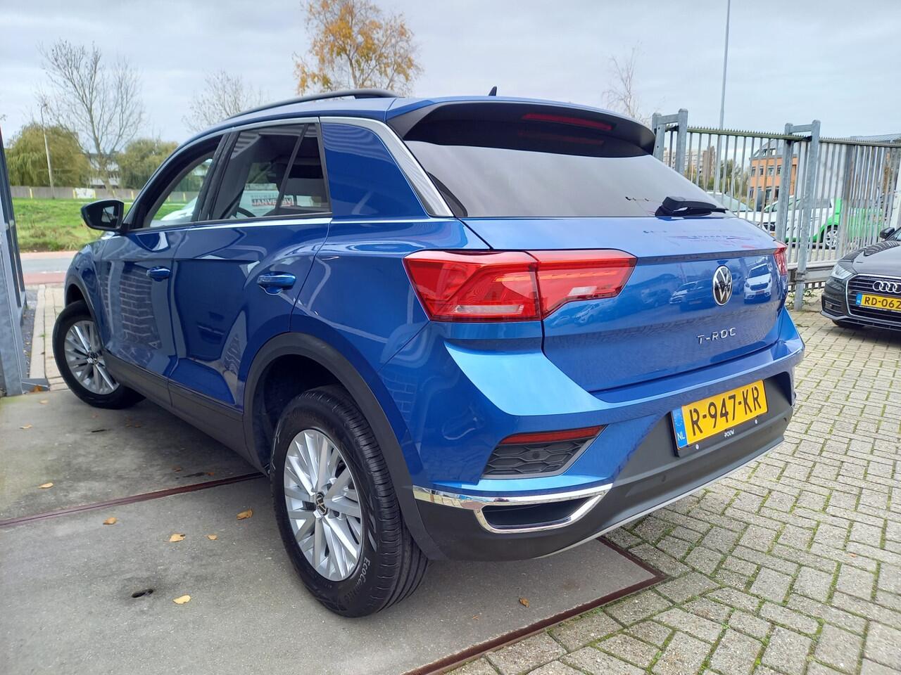 Volkswagen T-Roc 1.0 TSI Style NAVI / CARPLAY / ANDROID - CLIMA - ADAP CRUISE - PDC V/A - NL AUTO - 1 EIGENAAR